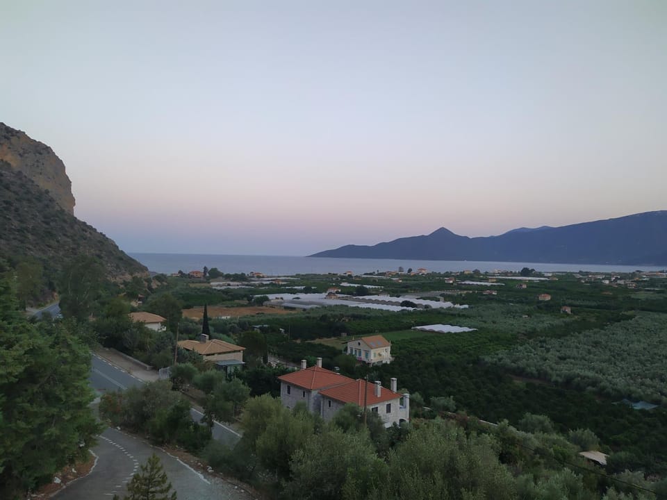 Red Rock and View Leonidio maisonette studio Apartment in Peloponnese Region