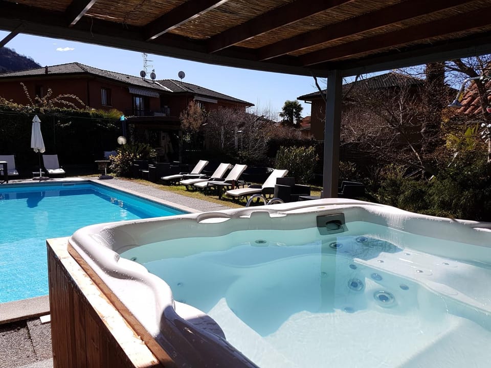Hot Tub, Open Air Bath
