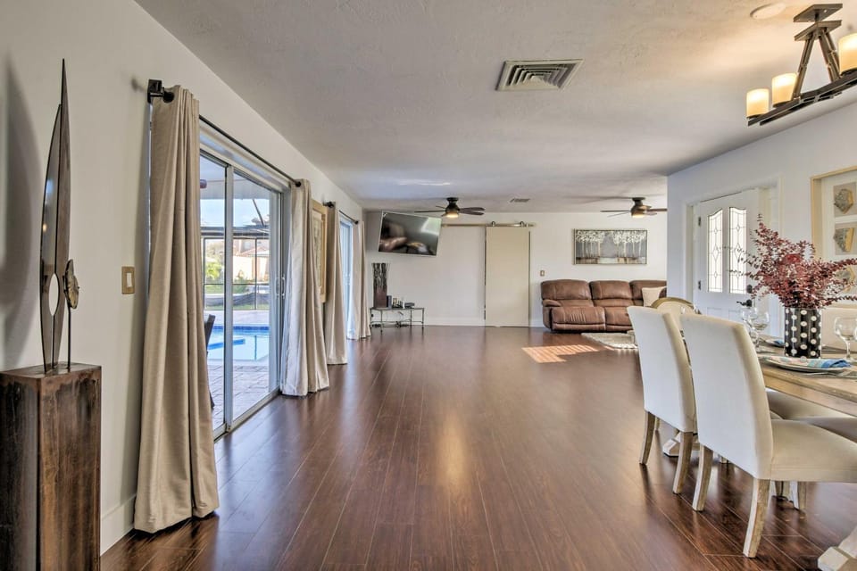Marco Island Home w/ Pool Near Tigertail Beach! House in Marco Island