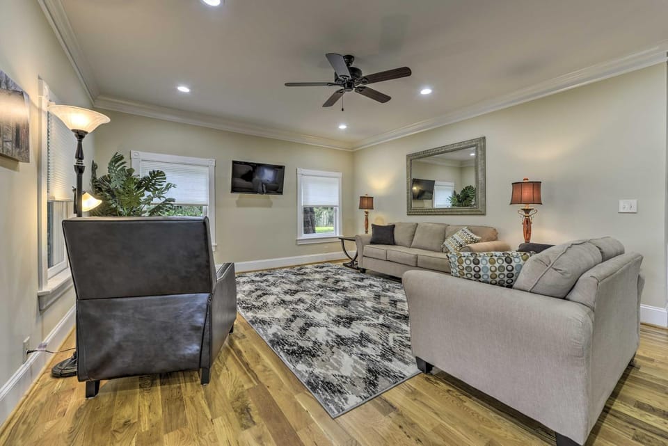 Remodeled Pittsboro Farmhouse Sitting on 220 Acres House in North Carolina