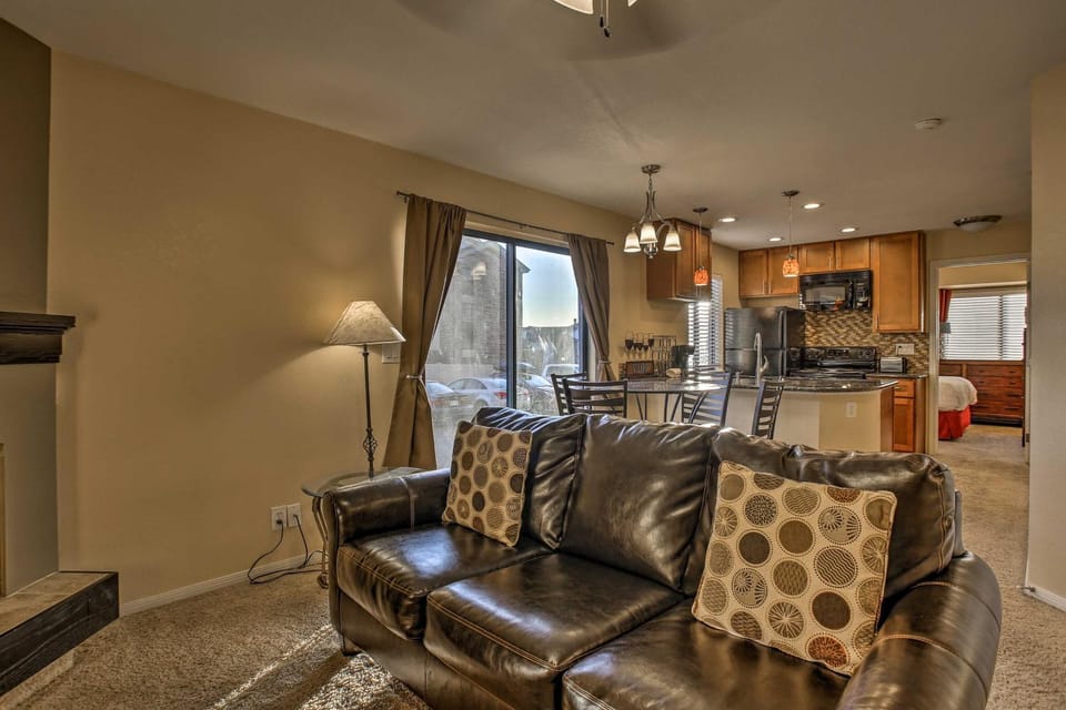 Greenwood Village Condo w/ Pool Access! House in Greenwood Village