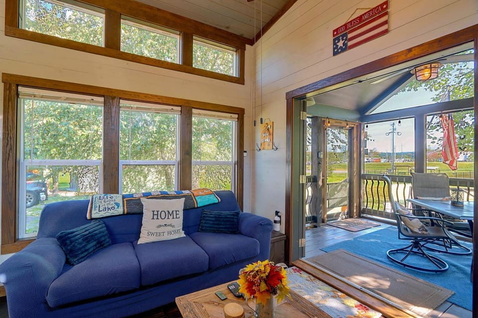 Secluded Morganton Tiny Home w/ Grills! House in Georgia