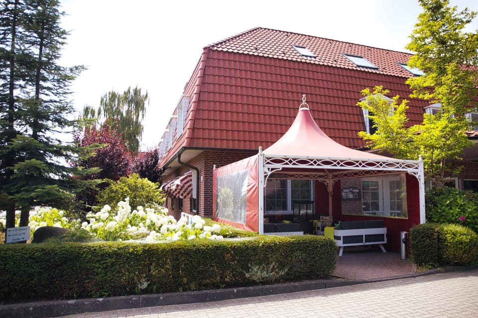 Property building, Balcony/Terrace