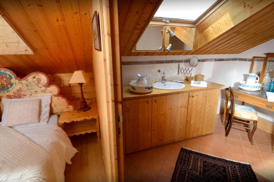 Auberge NEMOZ Bed and Breakfast in Auvergne-Rhône-Alpes