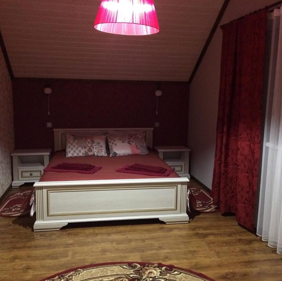 Садиба Вікторія Bed and Breakfast in Lviv Oblast