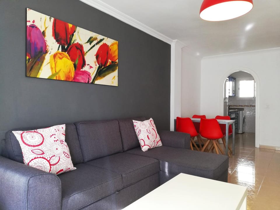 Living room, Photo of the whole room, Seating area