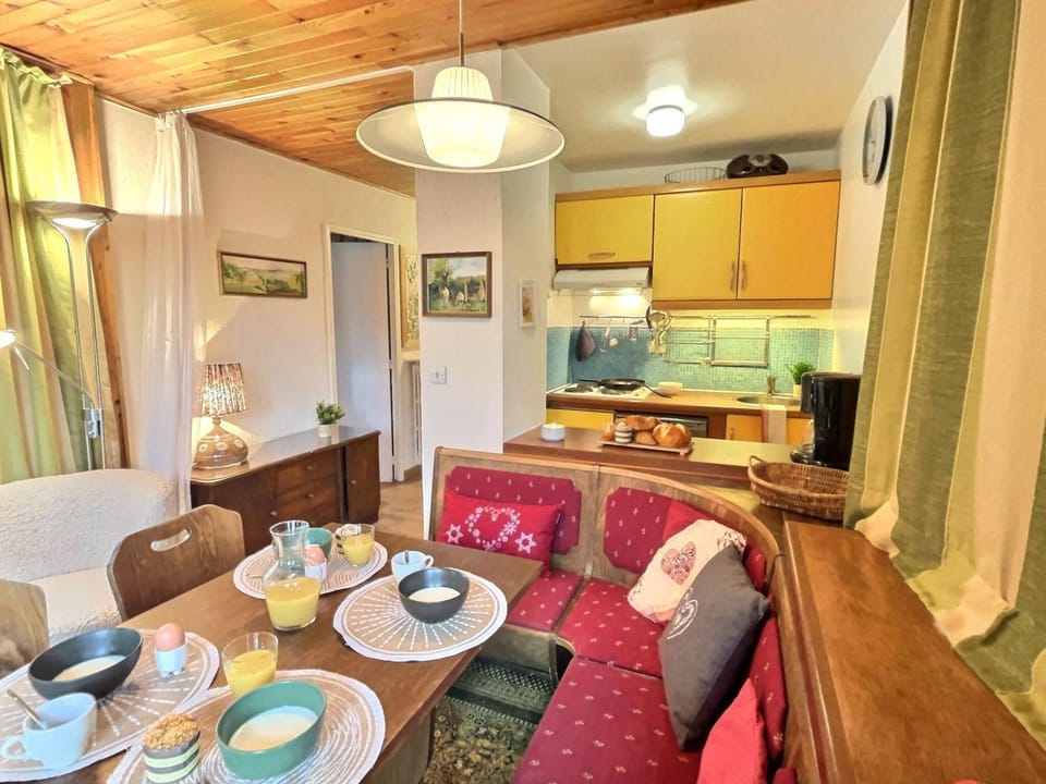 Appartement confortable, vue village - 5 pers. - FR-1-411-32 Apartment in Val dIsere