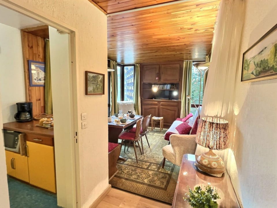 Appartement confortable, vue village - 5 pers. - FR-1-411-32 Apartment in Val dIsere