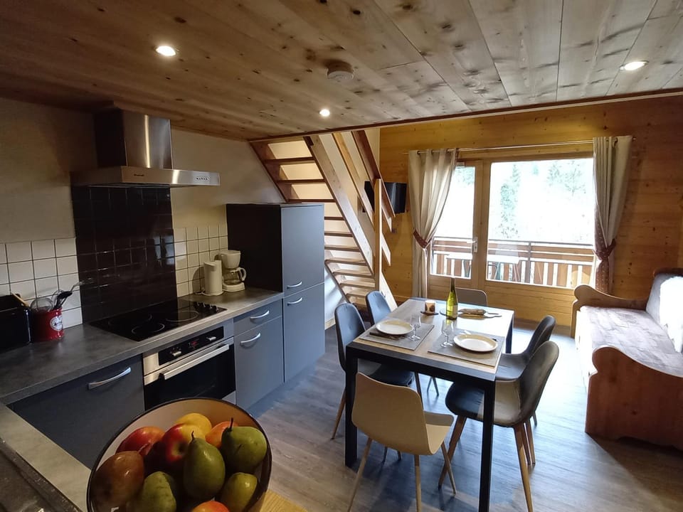 Appartement cosy 5 pers, proche piste ski, balcon vue montagne - FR-1-467-26 Apartment in Le Grand-Bornand