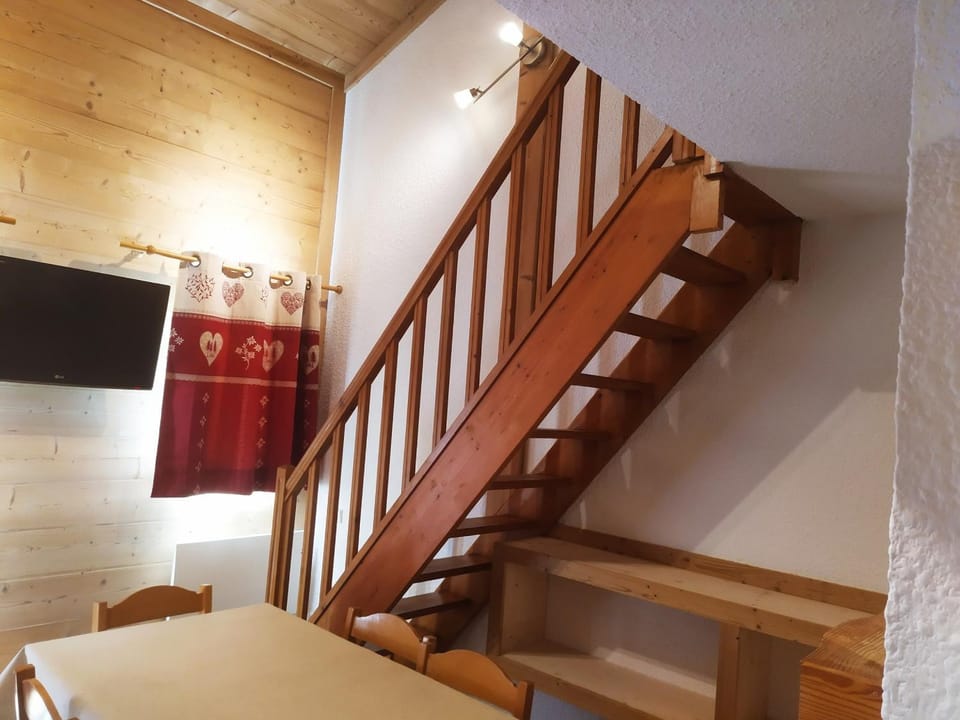 Duplex rénové pour 6/7 pers face aux pistes avec WiFi à Termignon - FR-1-508-222 Apartment in Pralognan-la-Vanoise