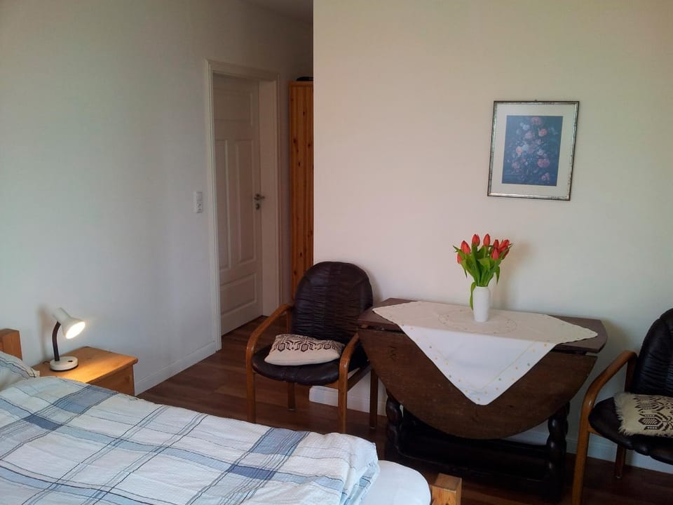 "Höper Mittelhof" Doppelzimmer Nr4 Apartment in Ostholstein