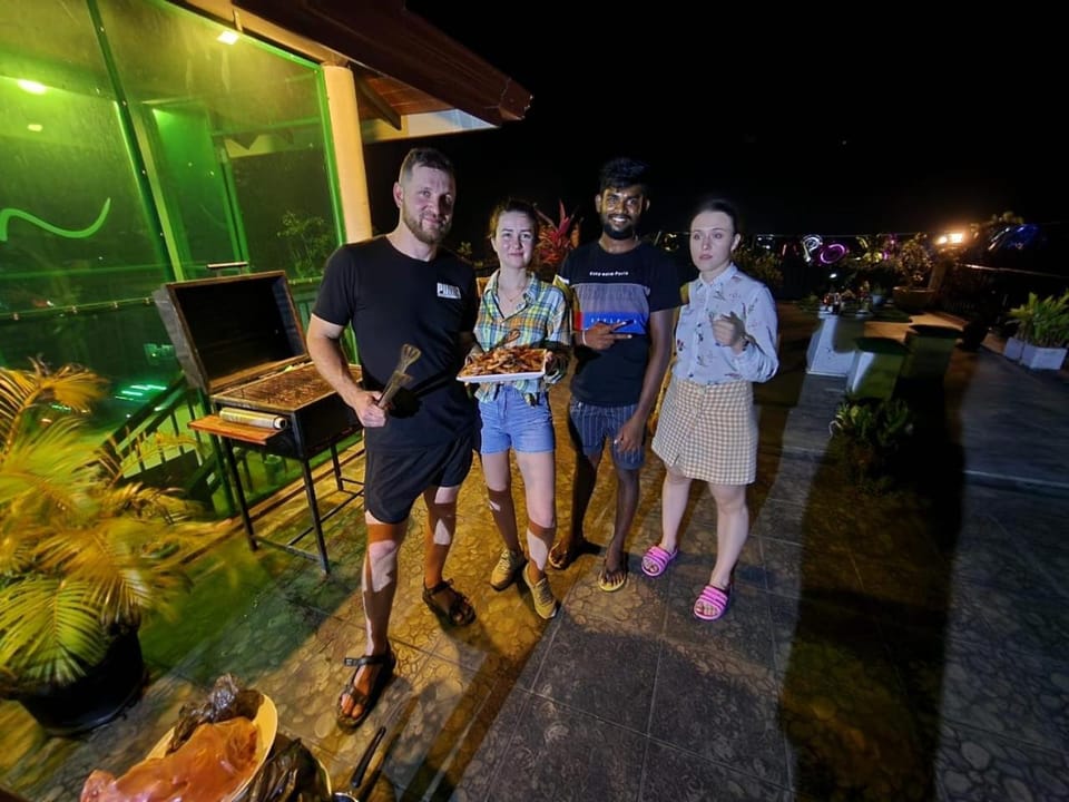Night, BBQ facilities, Balcony/Terrace