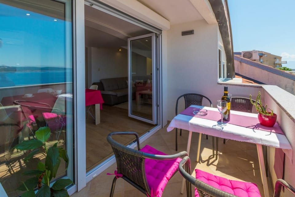 Balcony/Terrace, Seating area