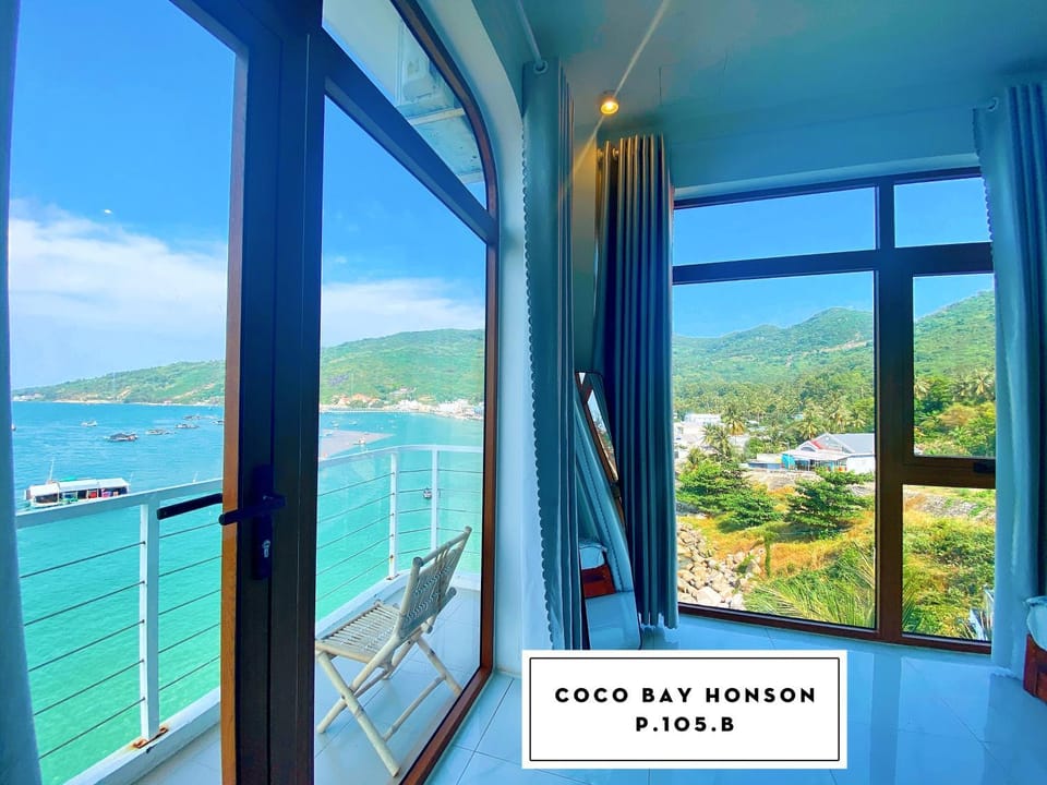 Nearby landmark, Day, Natural landscape, Mountain view, Sea view