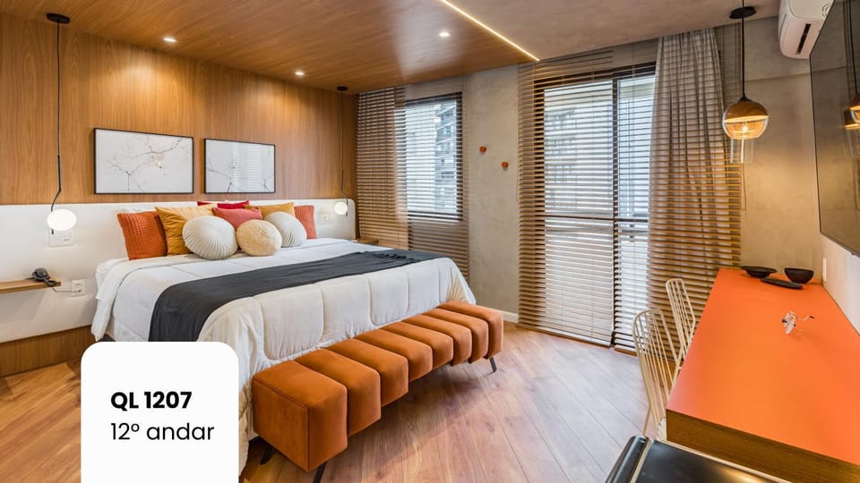 Bed, Photo of the whole room, Bedroom, air conditioner
