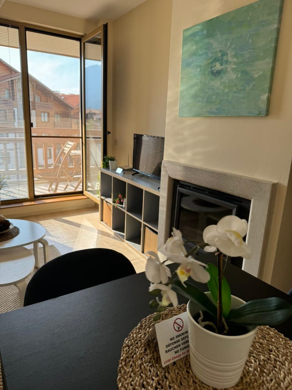 TV and multimedia, Living room, Dining area, fireplace, fireplace