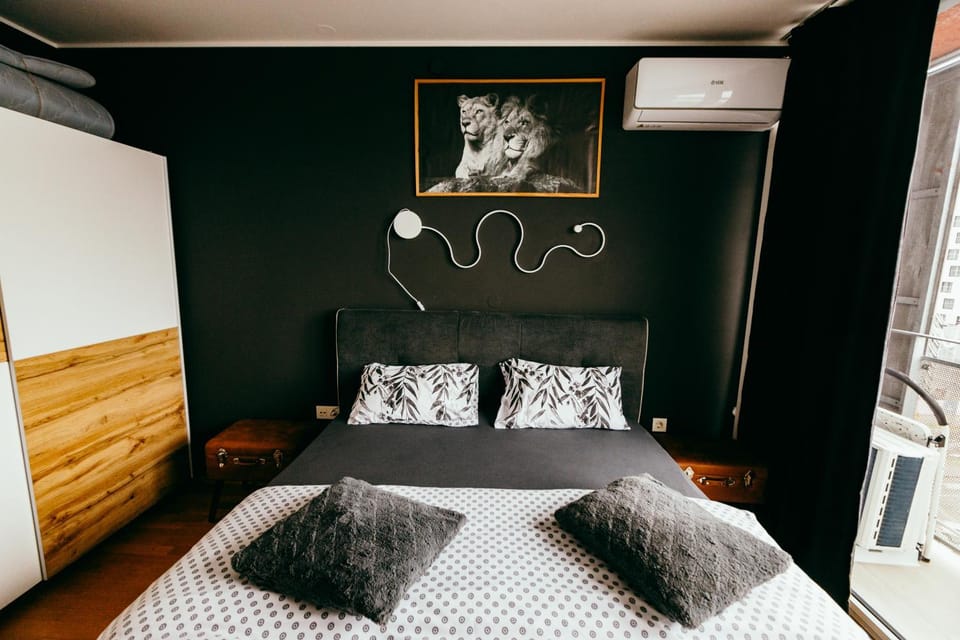 HERMES APARTMENT & 2 free garage secured parkings Apartment in Ljubljana