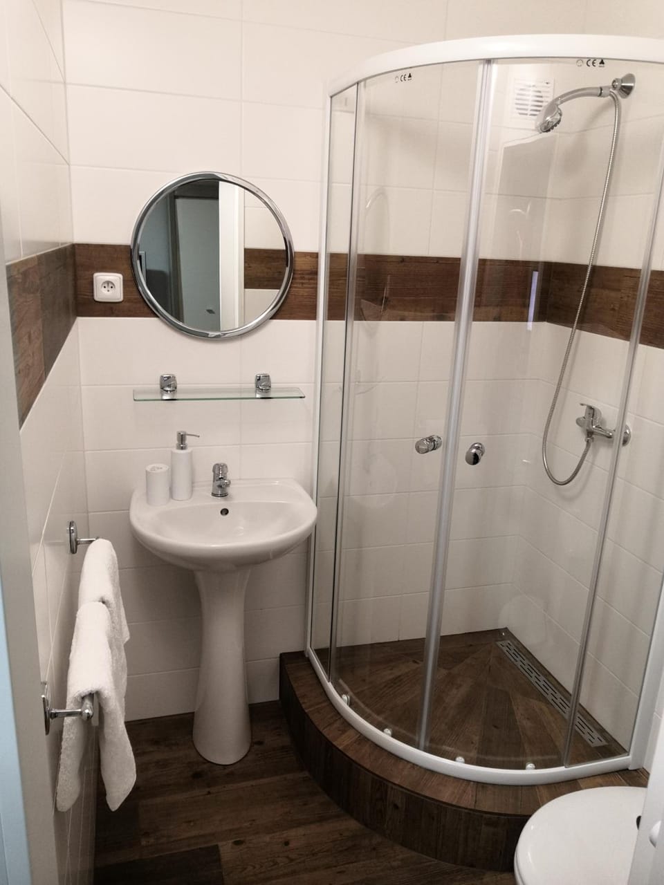Shower, Bathroom
