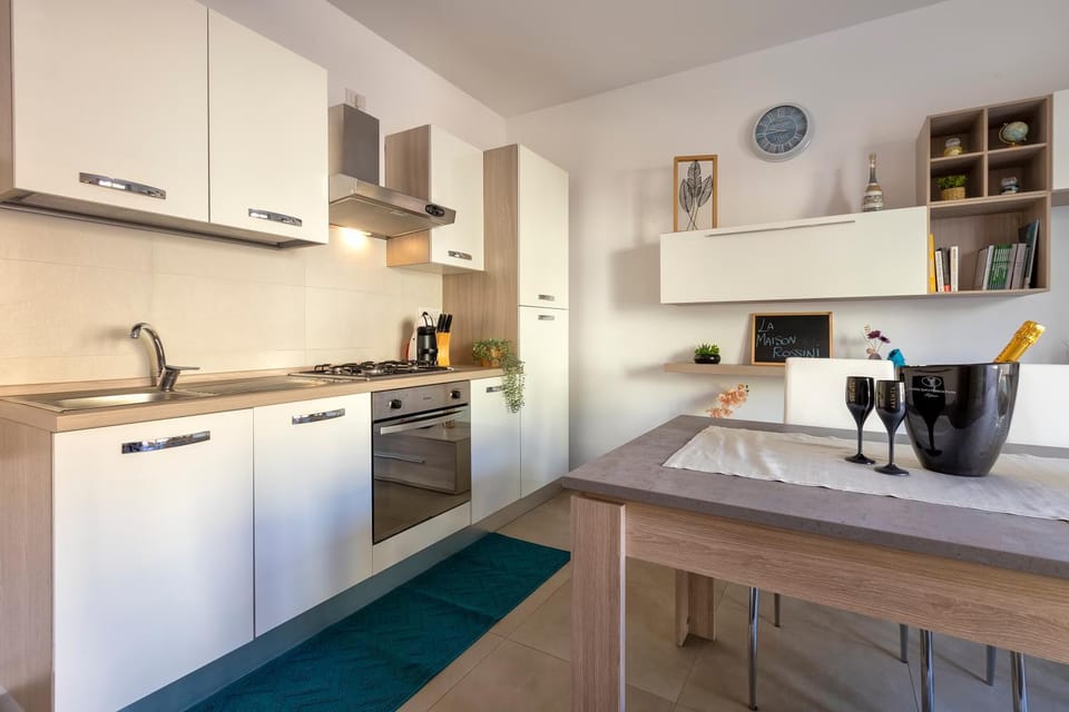 Kitchen or kitchenette, oven, stove