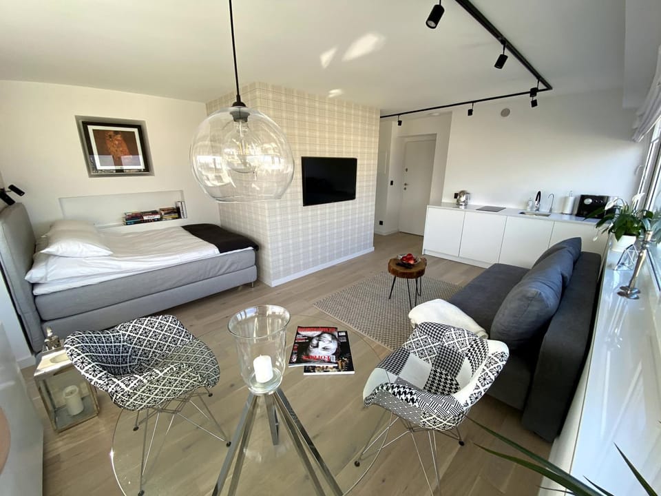 Living room, Photo of the whole room, Seating area