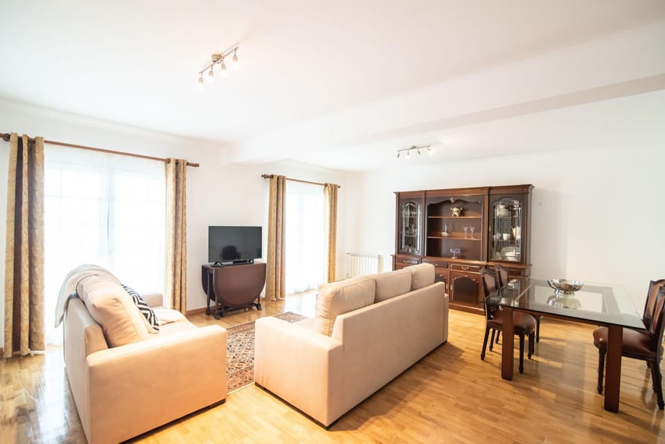 Communal lounge/ TV room, Day, Winter, Living room, On site