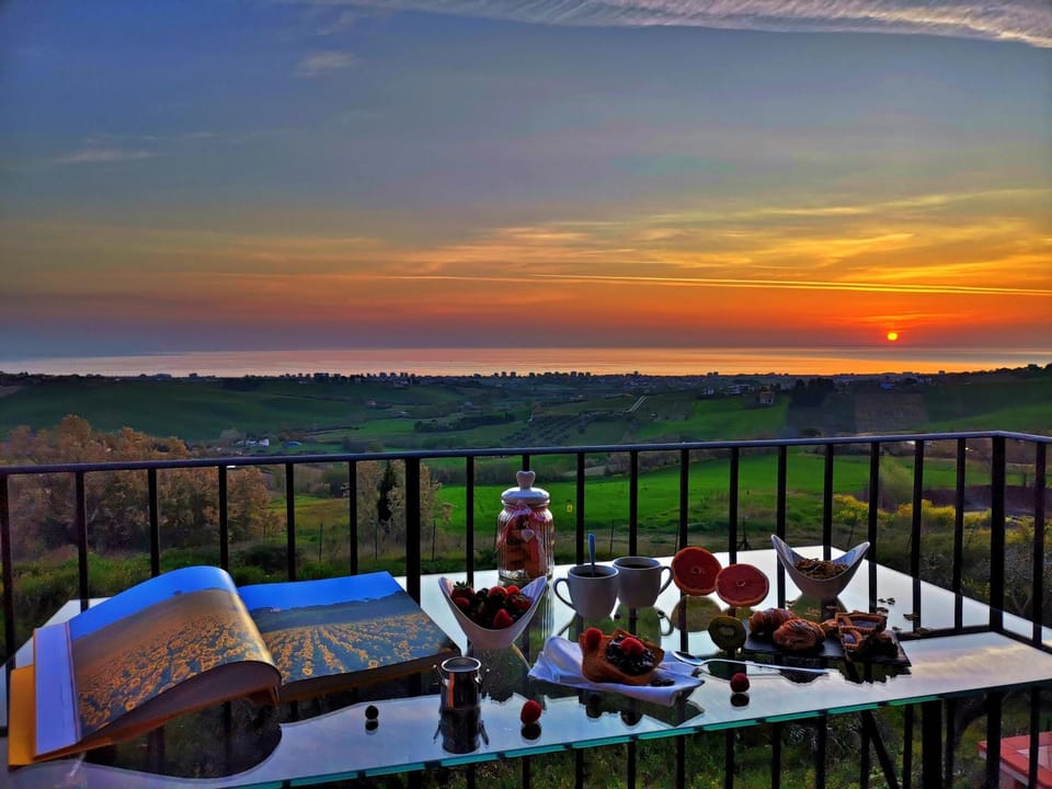 Balcony/Terrace, Sea view, Sunrise