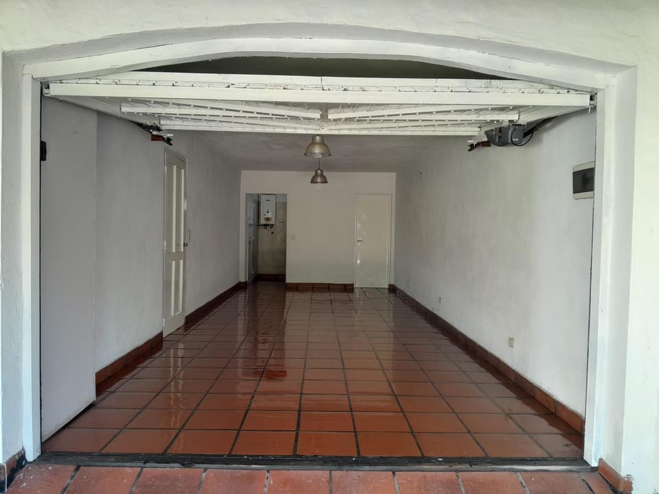 Estilo Campo Casa de 3 ambientes cochera interna House in Mar del Plata