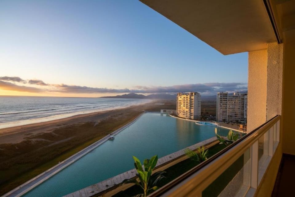Departamento La Serena, Laguna del Mar, Vista Privilegiada Apartment in La Serena