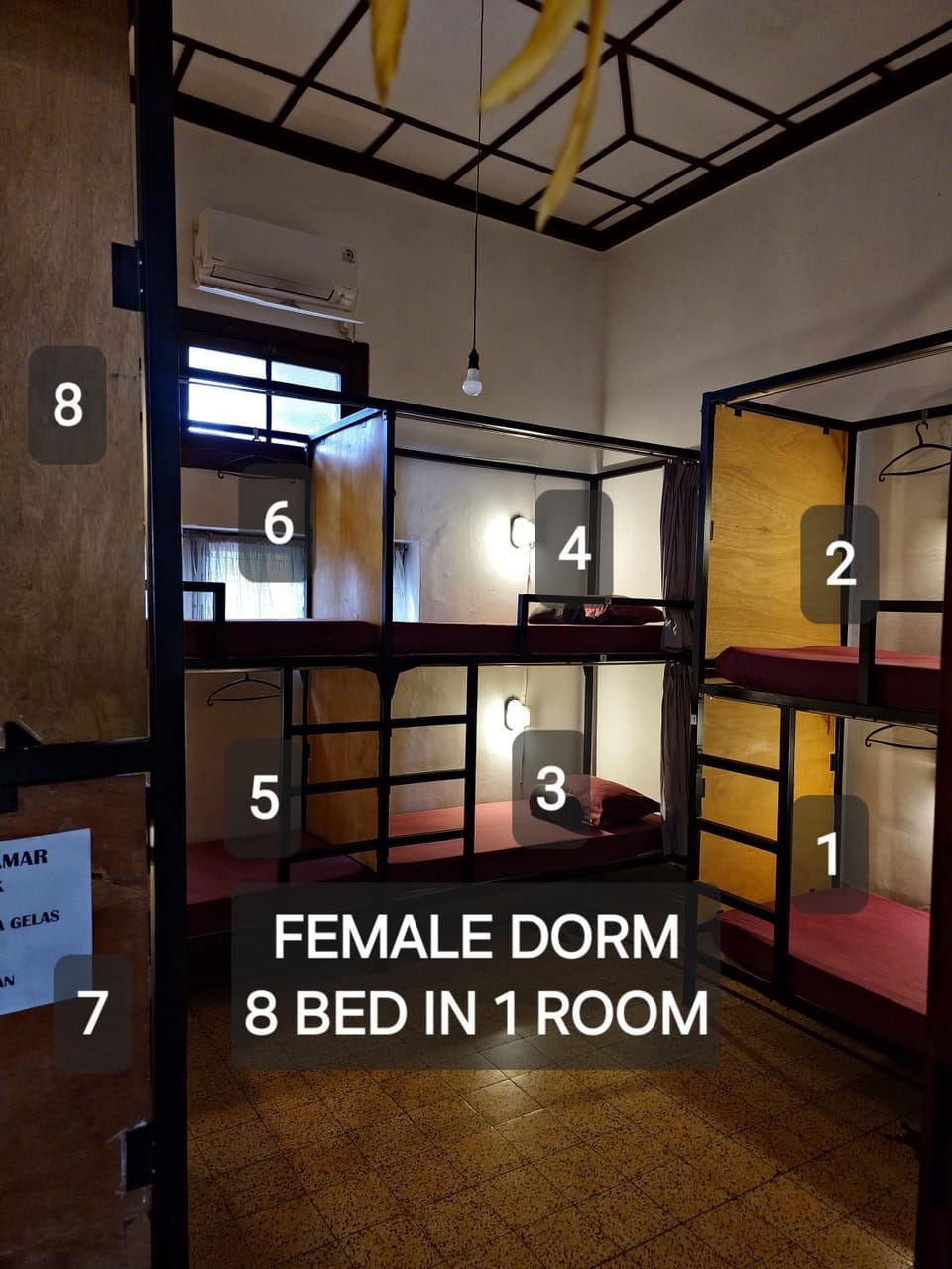 Photo of the whole room, Bedroom