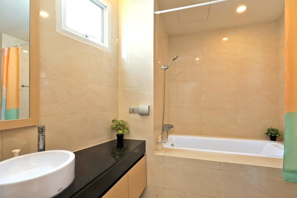 Bathroom, Bath