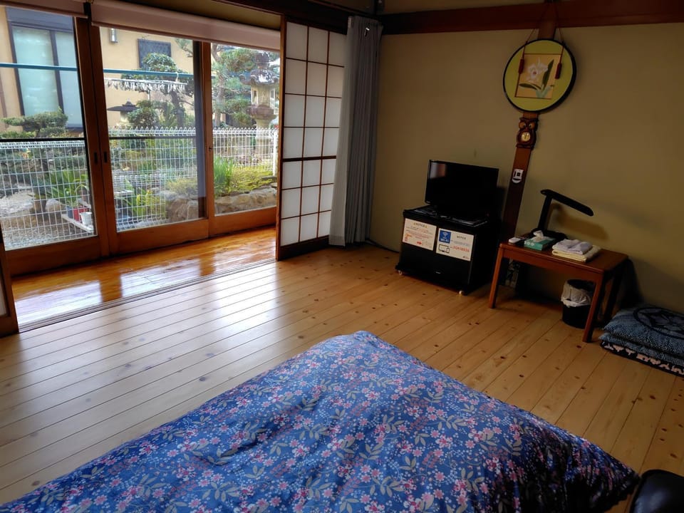 町中ステイ 宗ハウス Bed and Breakfast in Japan
