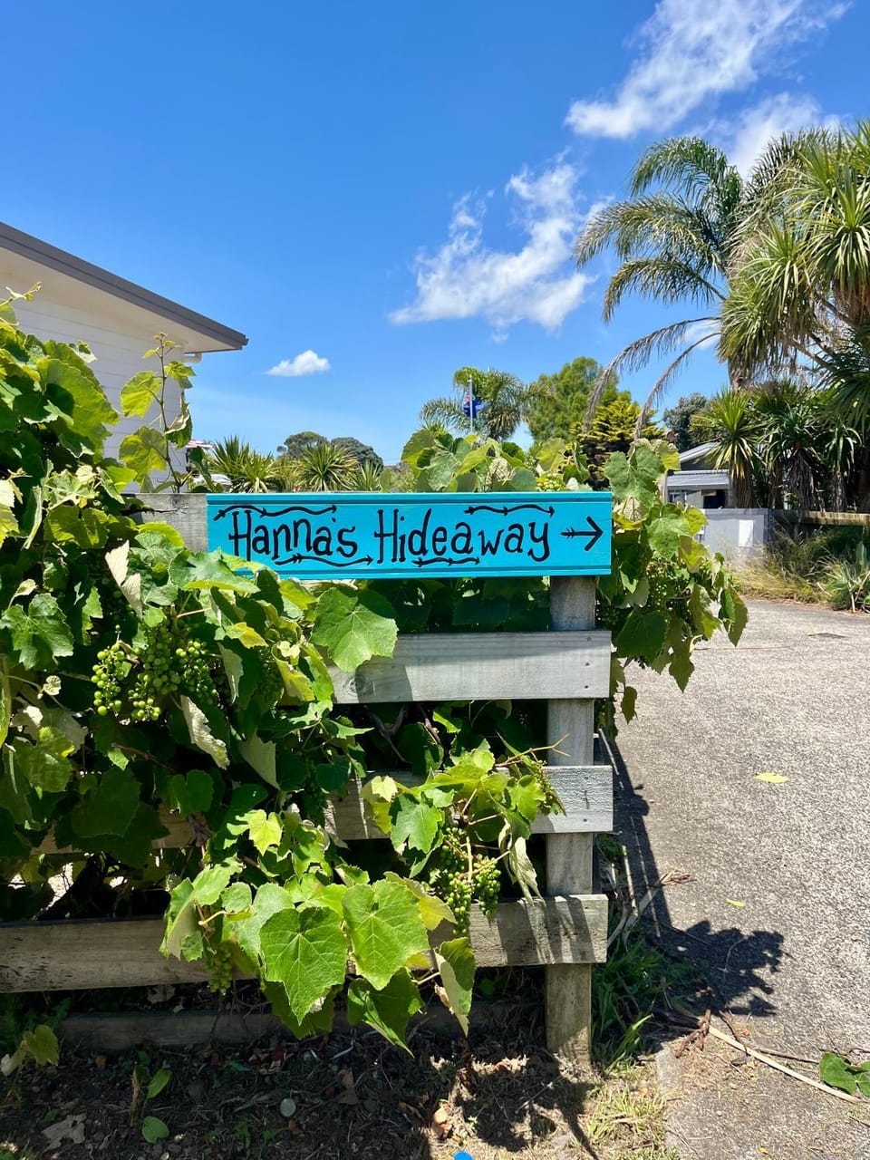 Hanna’s Hideaway Apartment in Raglan