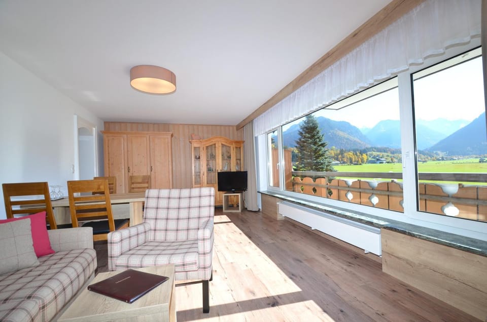 Staff, Living room, Photo of the whole room