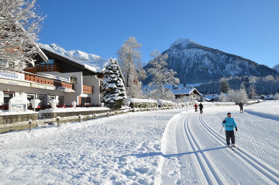 Skiing, Sports
