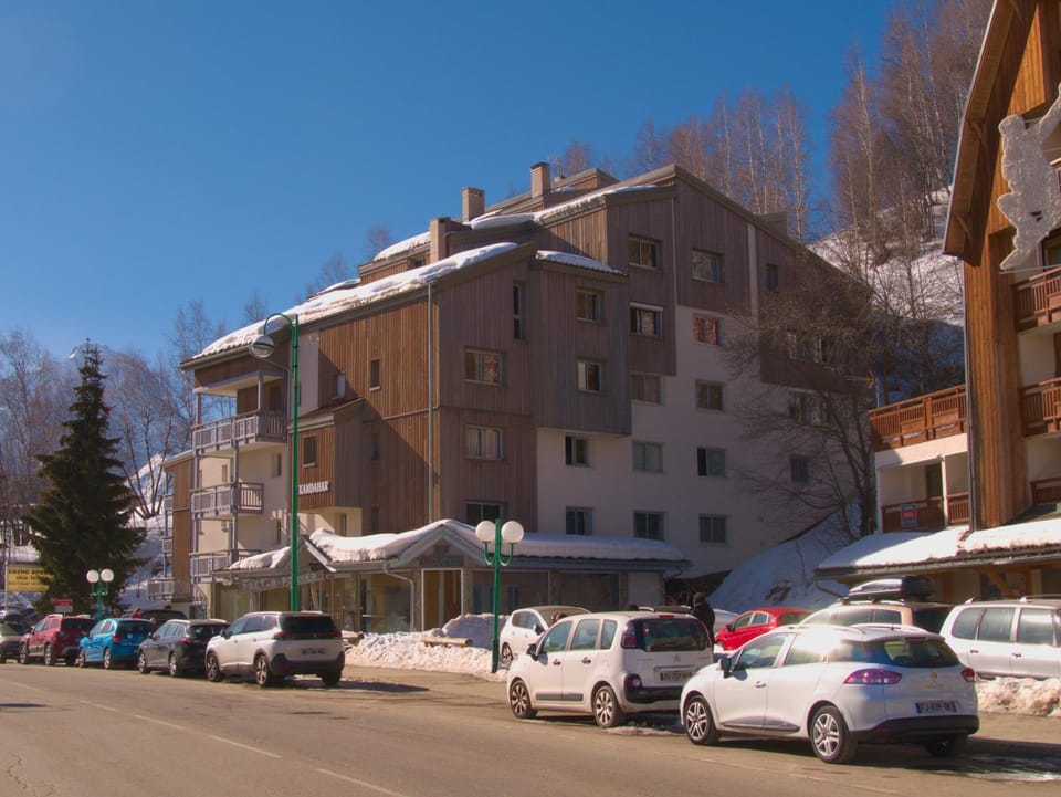 Property building, Winter