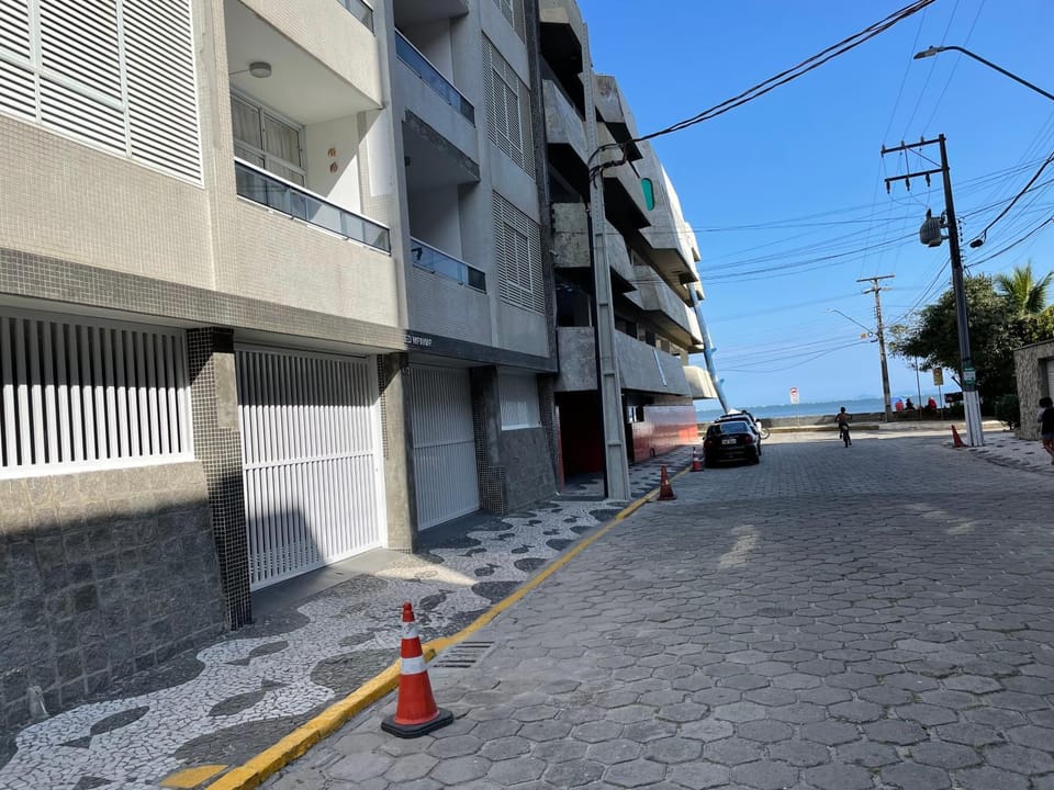 Property building, Street view
