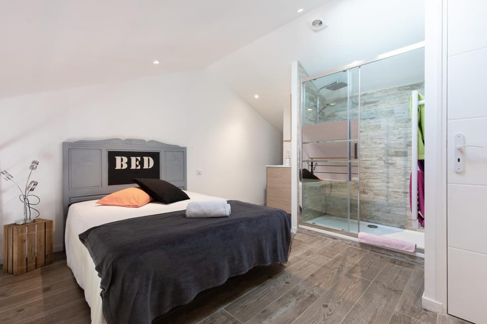 Atelier Duplex Apartment in Cannes
