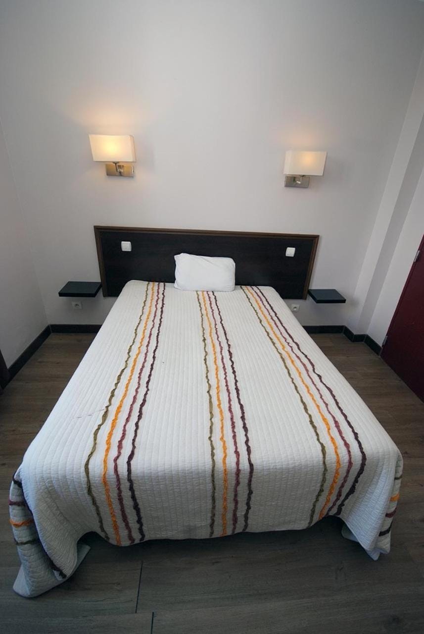 Hôtel Le Bellevue - Paris Porte d'Orléans Hotel in Île-de-France