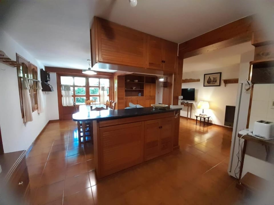 Photo of the whole room, Dining area