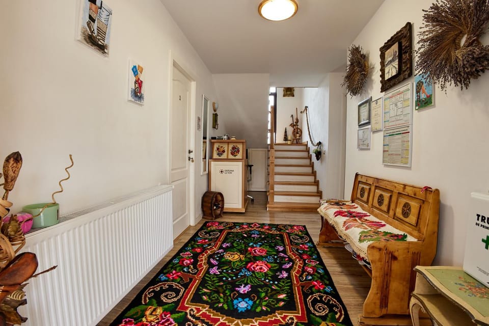 Grădina Lu' Ion -A Home Away From Home & Chic Restaurant Traditional Bed and Breakfast in Romania