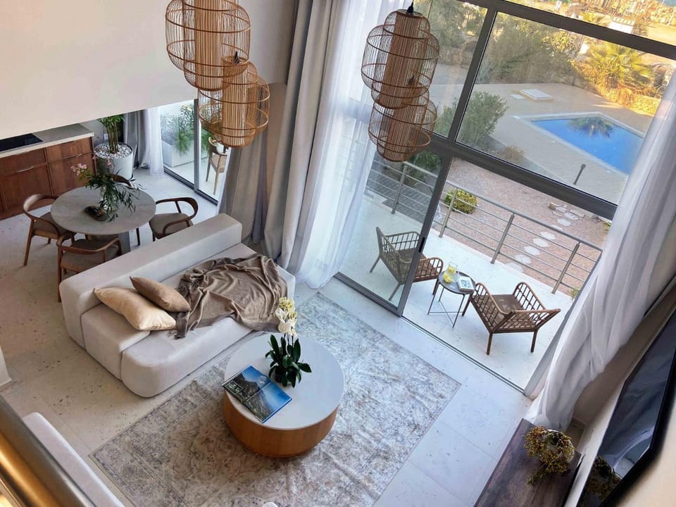 View (from property/room), Balcony/Terrace, Seating area, Dining area