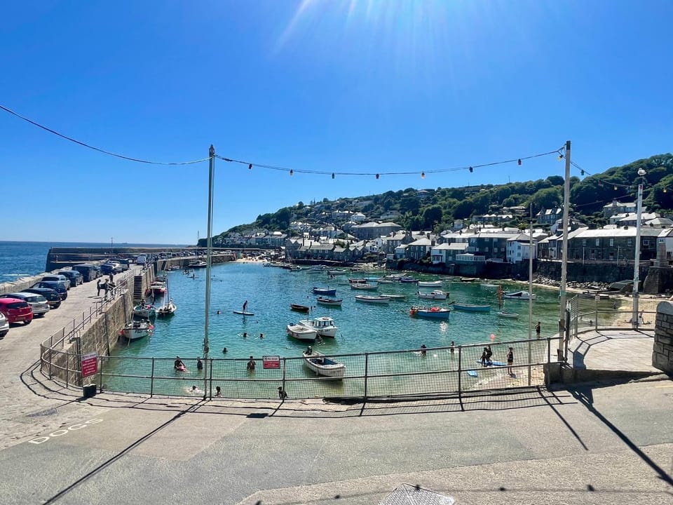 Honeysuckle Cottage by The Sea House in Mousehole