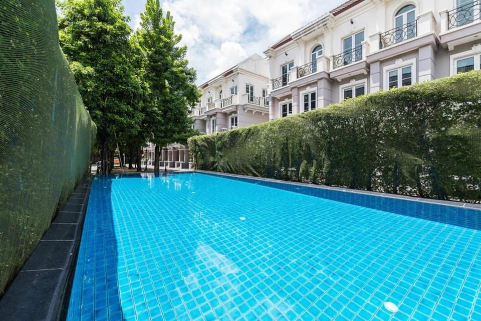 Pool view, Swimming pool