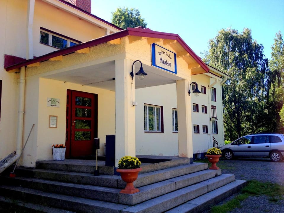 Facade/entrance