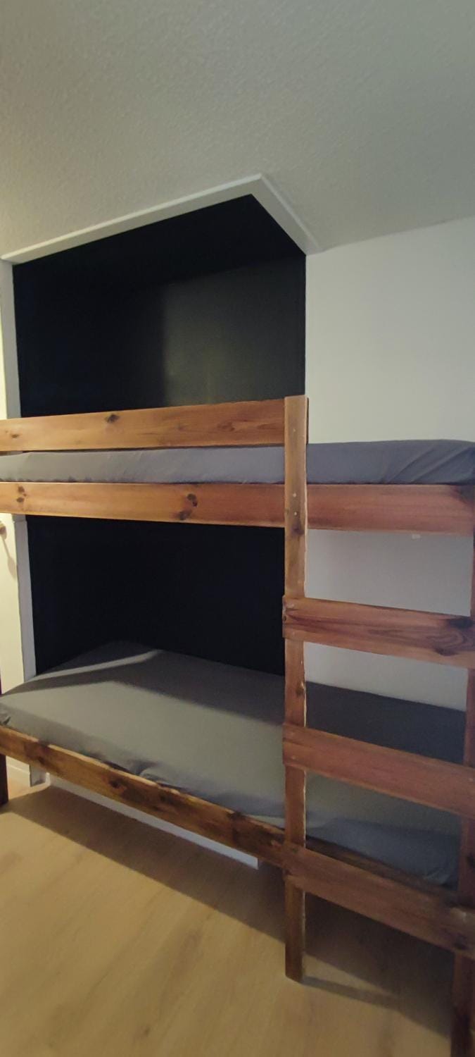 bunk bed