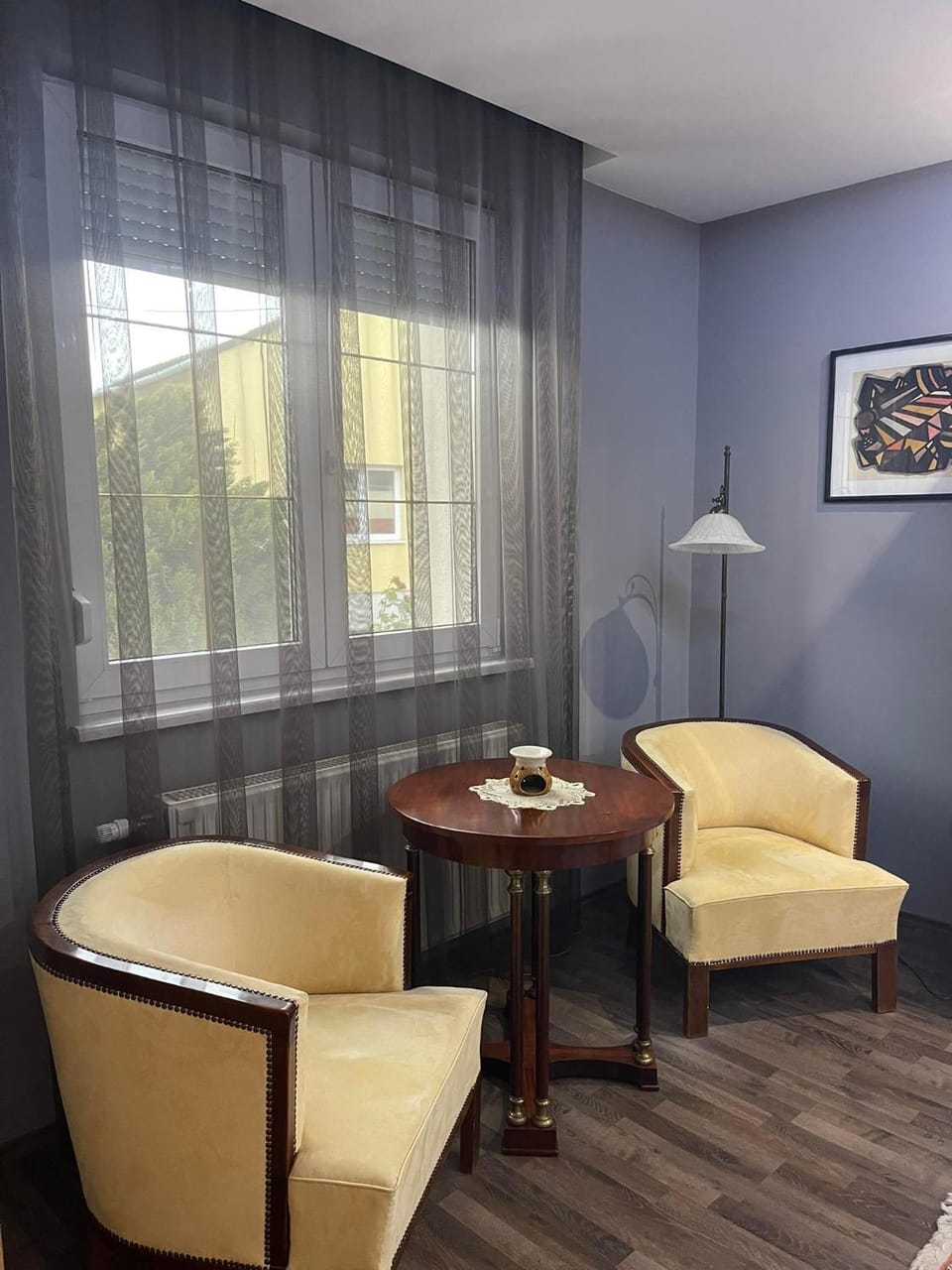 Seating area