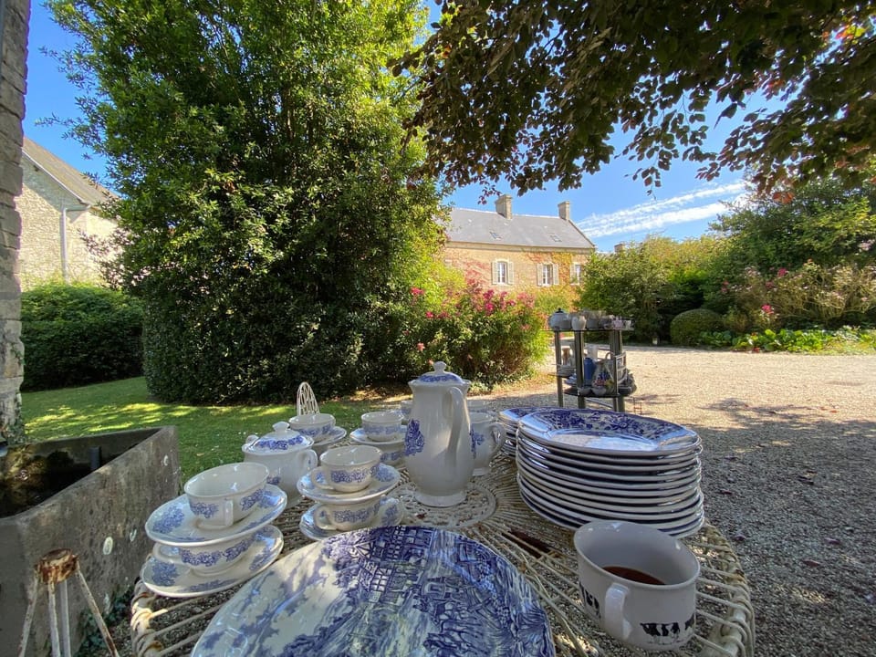 Roulage Ferme 18ème Normandie Plage Bed and Breakfast in Normandy