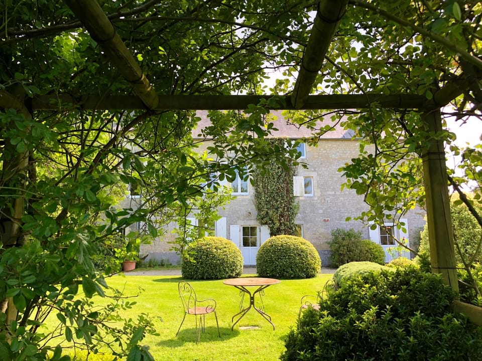 Roulage Ferme 18ème Normandie Plage Bed and Breakfast in Normandy