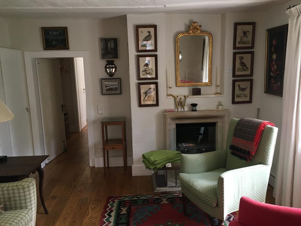 Photo of the whole room