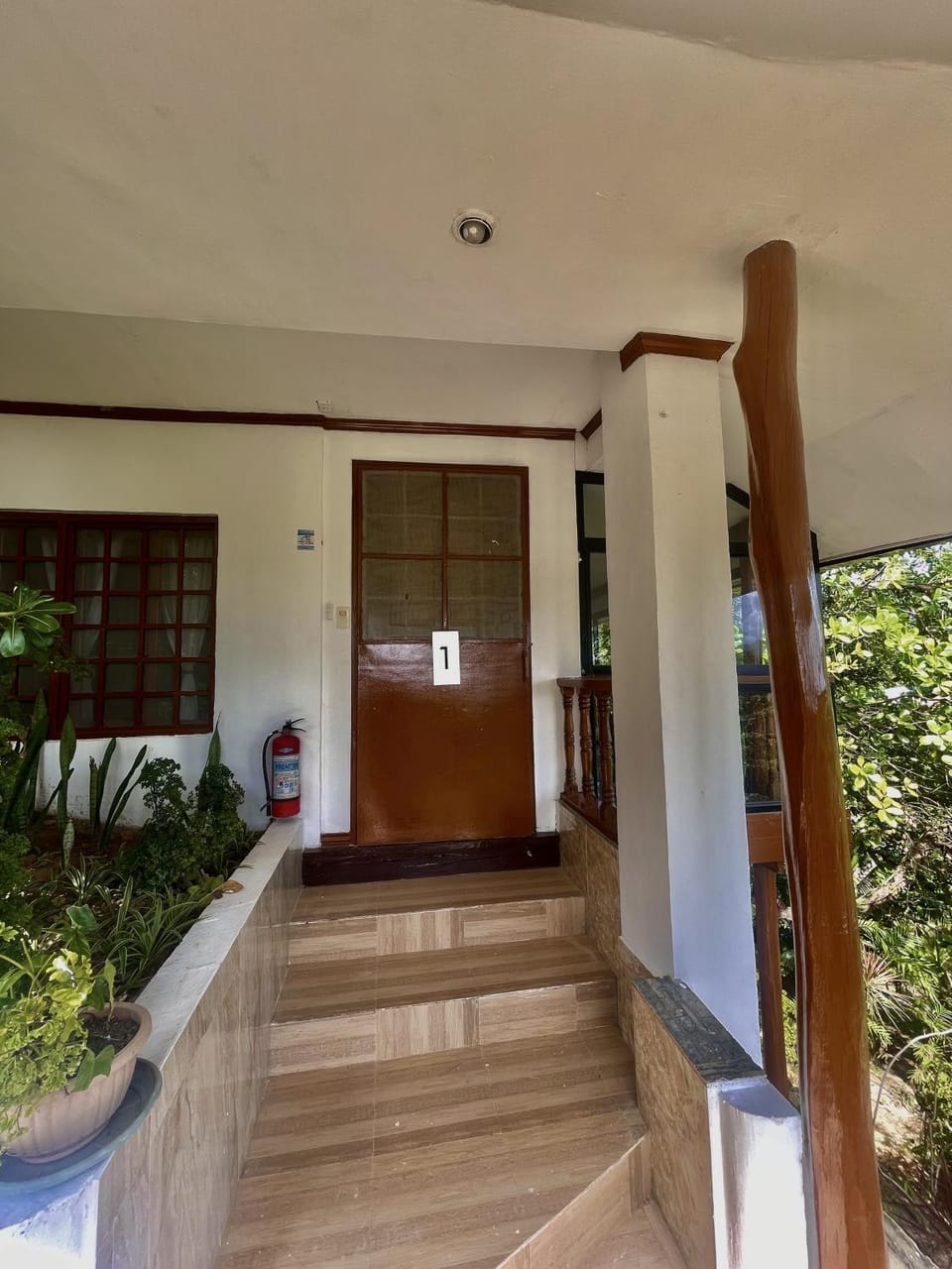 Facade/entrance